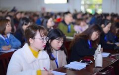 符合两条件中一个，直接评高级职称!